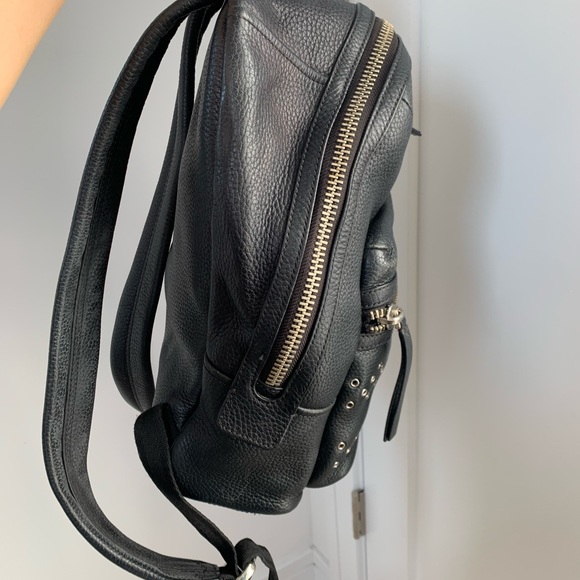 Marc Jacobs genuine leather backpack - Picture 3 of 5